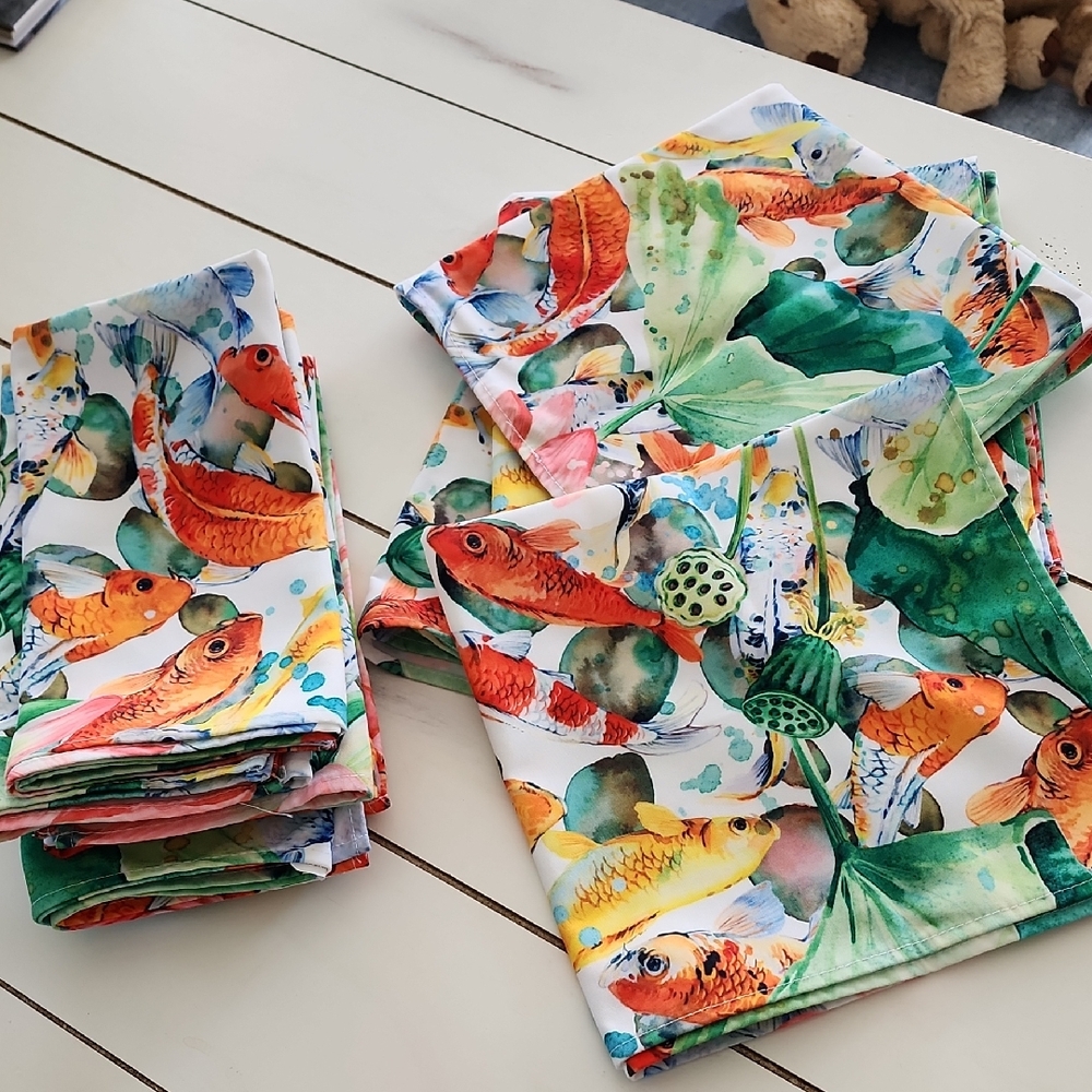 Koi Fish Print Tablecloth and Napkin Set - Multicolor